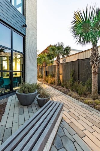 Remark-Studio-Commercial-Landscaping-95